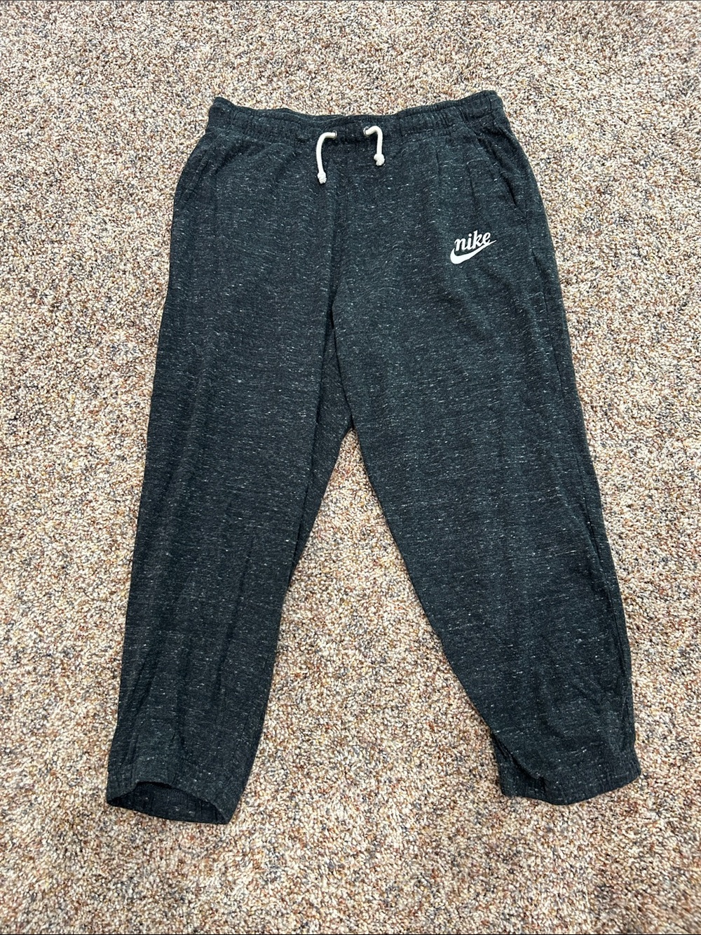 Nike Women’s capris Size M